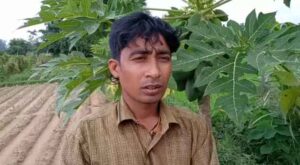 Read more about the article बेरोजगार नाई ने साबित कर दिखाया, पढ़ा लिखा इंसान भूखा मर सकता है, लेकिन हुनरमंद कभी नहीं….